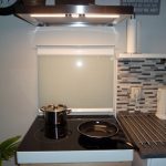 Keukenblok met 4 kookpitten, koelkast en combi magnetron
